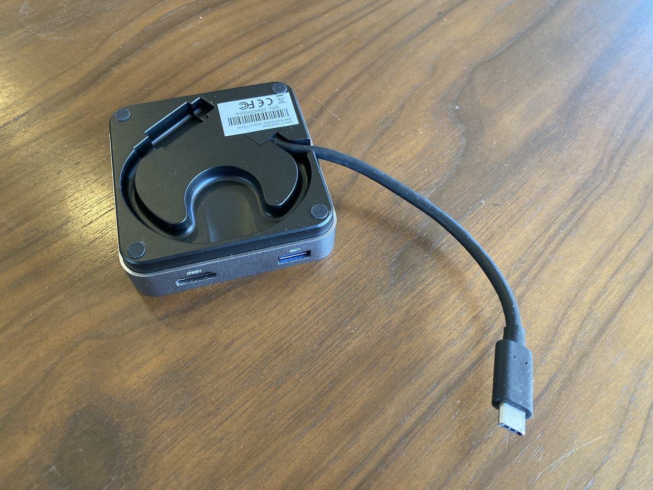 旅も仕事場も安定感のある重量で使いやすいUSB-C接続の5ポートドック「OWC Travel Dock Gen 2」【HDMI/USB/SDカードリーダー】